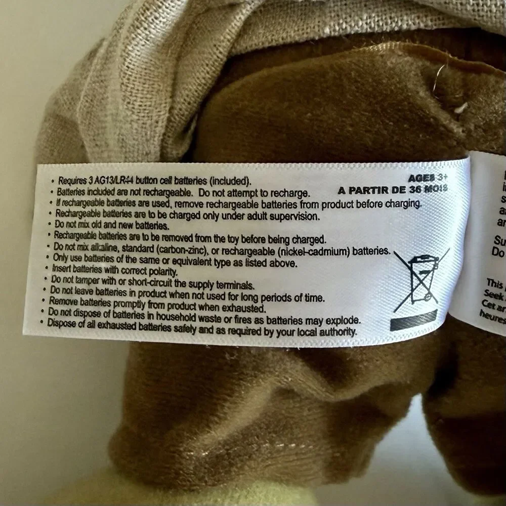 Disney Star Wars Yoda Felt with Linen Jacket Stuffed Animal 9 Inches Tall - READ
